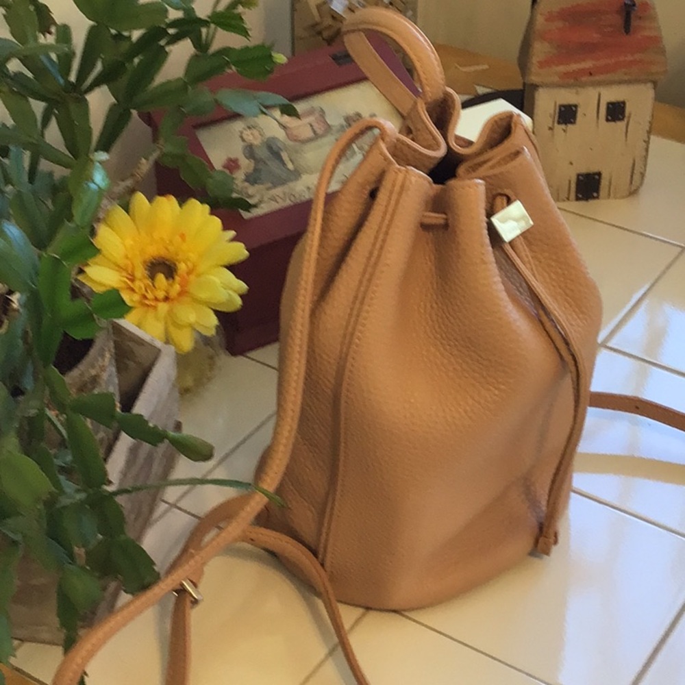 Mauve Drawstring Leather Bucket Bag/Backpack - Picture 3 of 8